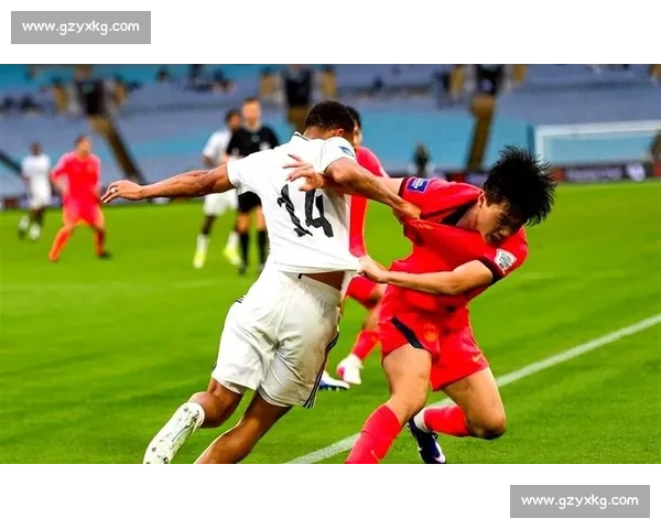 国足奋力拼搏迎战澳大利亚 强强对决彰显亚洲足球魅力